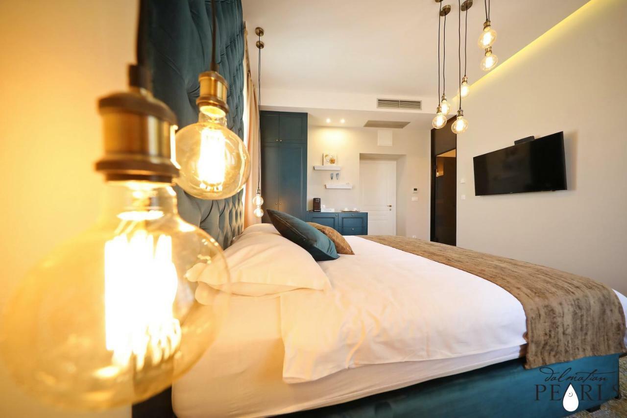 Three Pearls Deluxe & Appartement