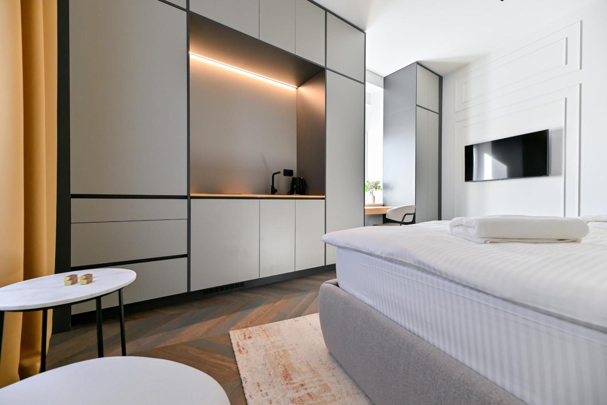 Apartment Three Pearls Deluxe & *